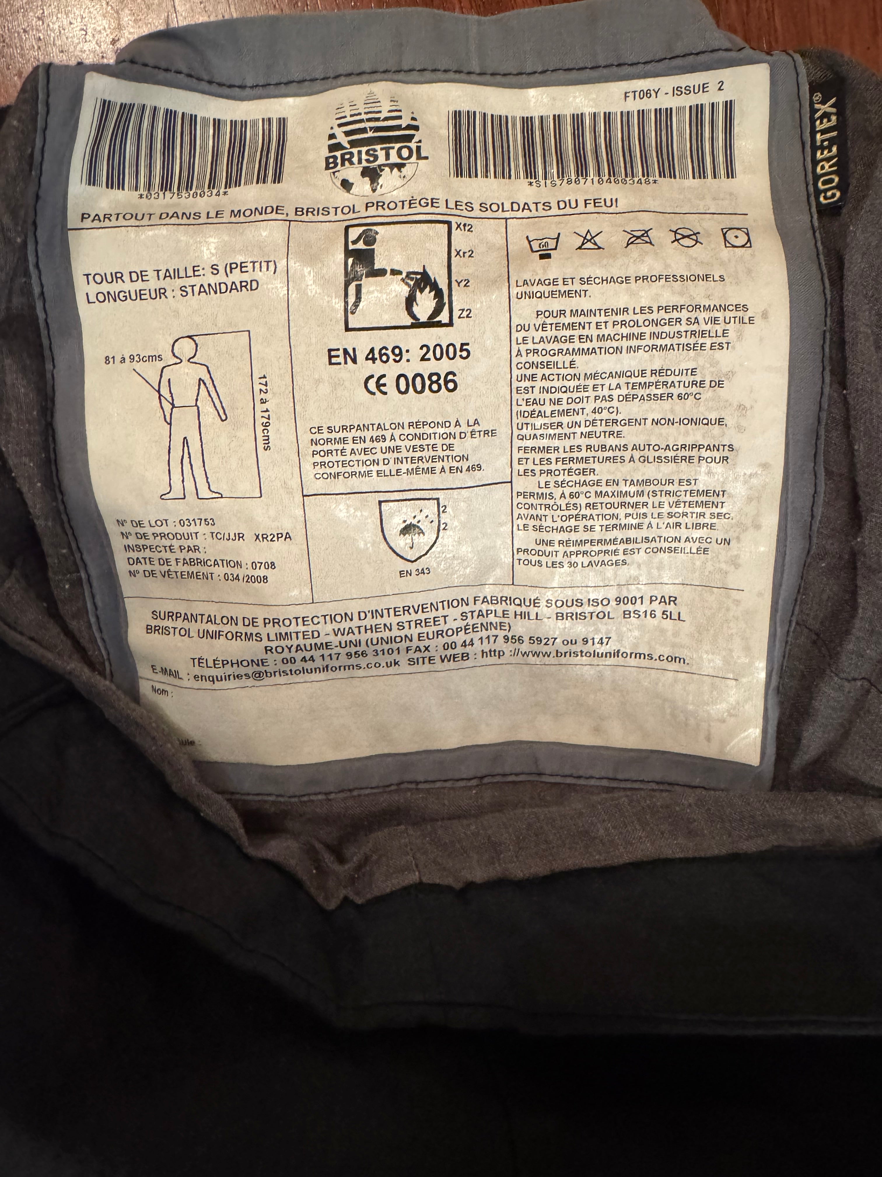 Tenue de feu pour sapeurs-pompiers: veste + pantalon / Original / Anti feu.