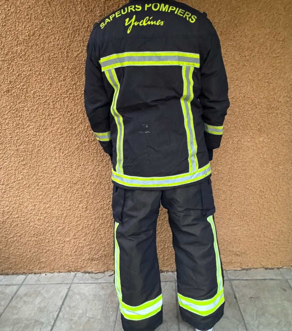 Tenue de feu pour sapeurs-pompiers: veste + pantalon / Original / Anti feu.