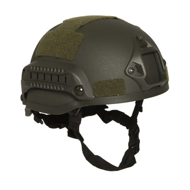 Casque Airsoft / Noir et Vert Olive. MILTEC.