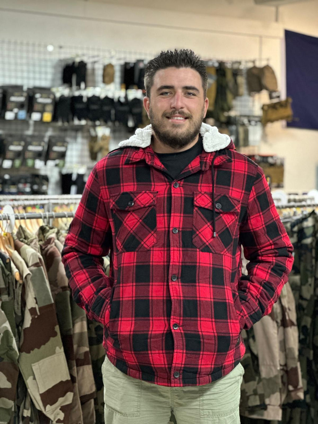 Veste à capuche "Lumber Jacket" Hooded / Noir, Rouge / Bûcheron / Manteau. BRANDIT.