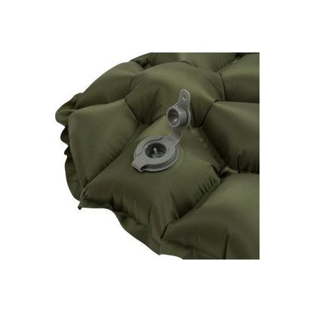 Matelas gonflable / Tapis de sol / Vert Olive. HIGHLANDER.