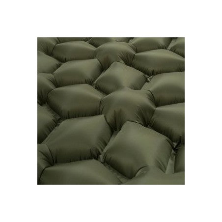 Matelas gonflable / Tapis de sol / Vert Olive. HIGHLANDER.