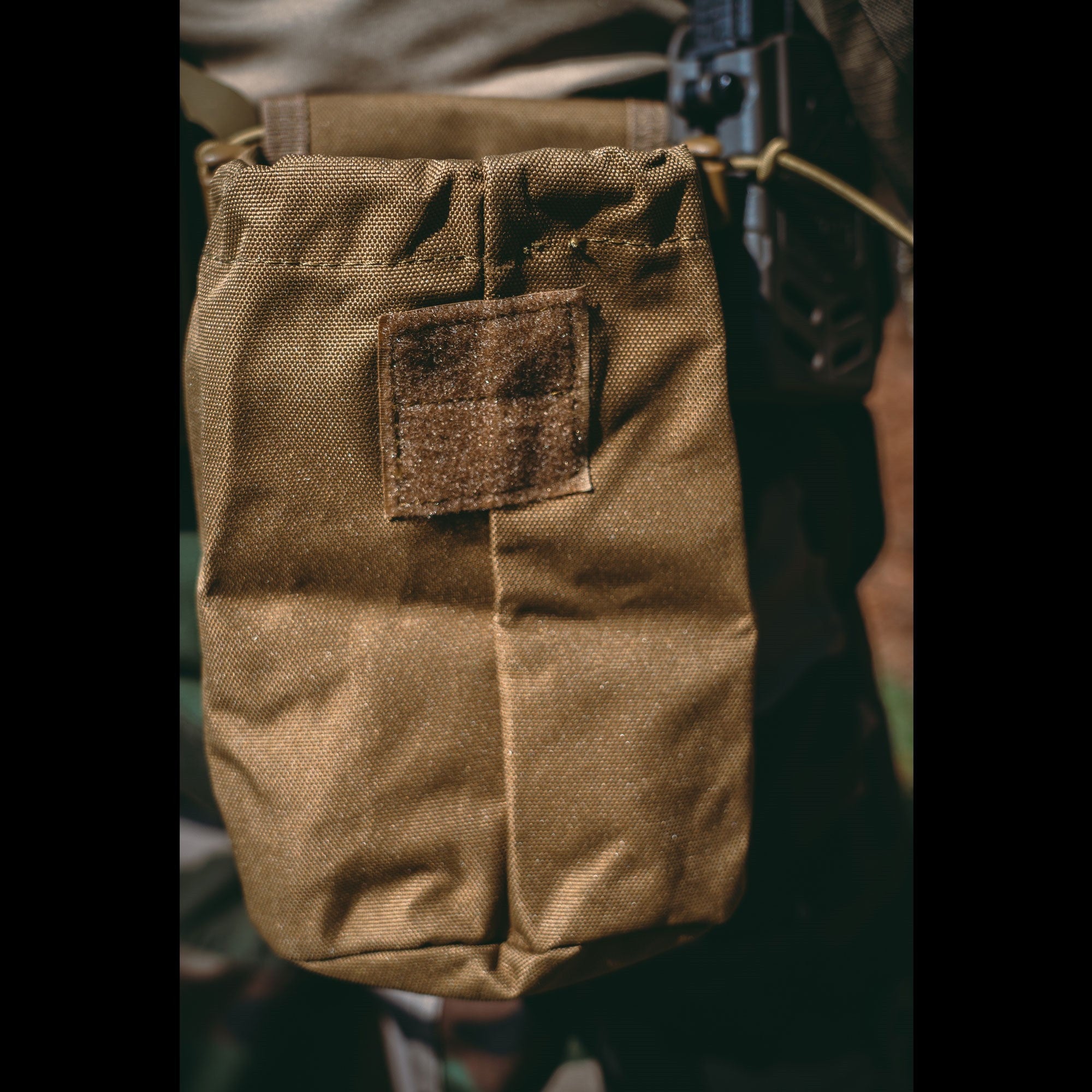 Pochette de délestage / Dump pouch / Pochette vide chargeur / Sable. DCA OPEX.