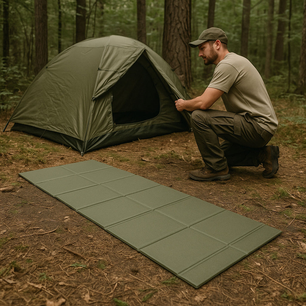 Tapis de sol pliable en XPE vert armée / Carré Mat.