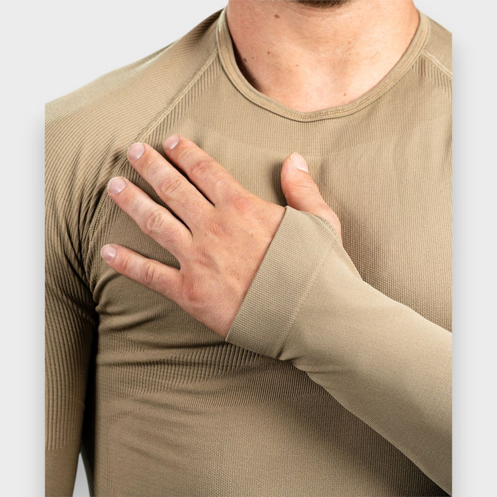 Baselayer / Haut "TAIGA" / Grand froid / T-shirt manche longue / Sable. SUMMIT OUTDOOR.