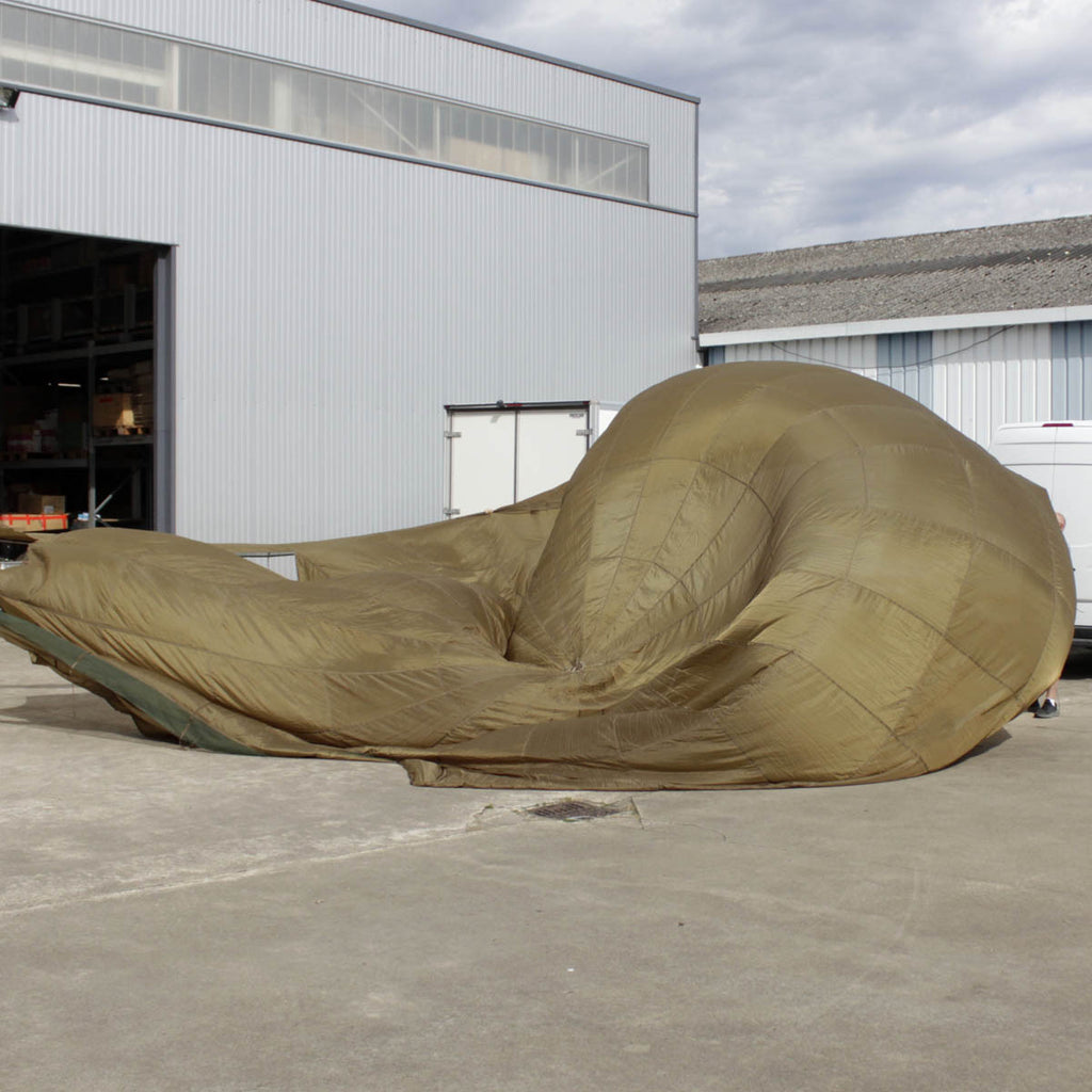 Parachute / Occasion / Décoration / Ombrage / Blanc et Vert.